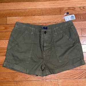 F21 Army Green Shorts - NWT
